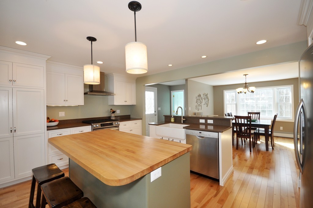 4 Broadview Street Acton, MA 01720 - Photo 3 of 10