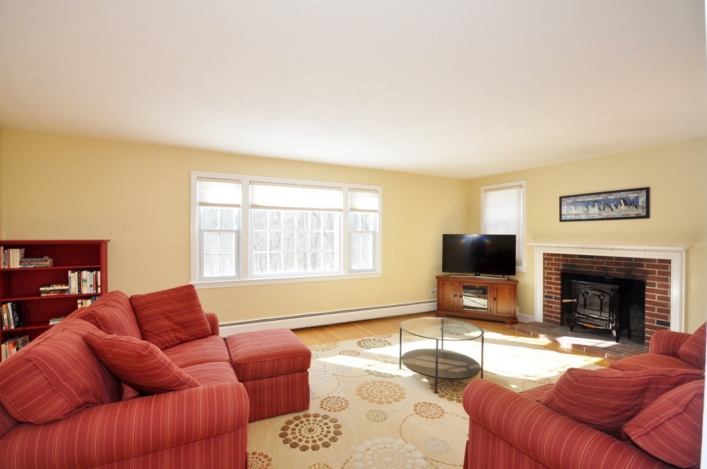 4 Broadview Street Acton, MA 01720 - Photo 4 of 10