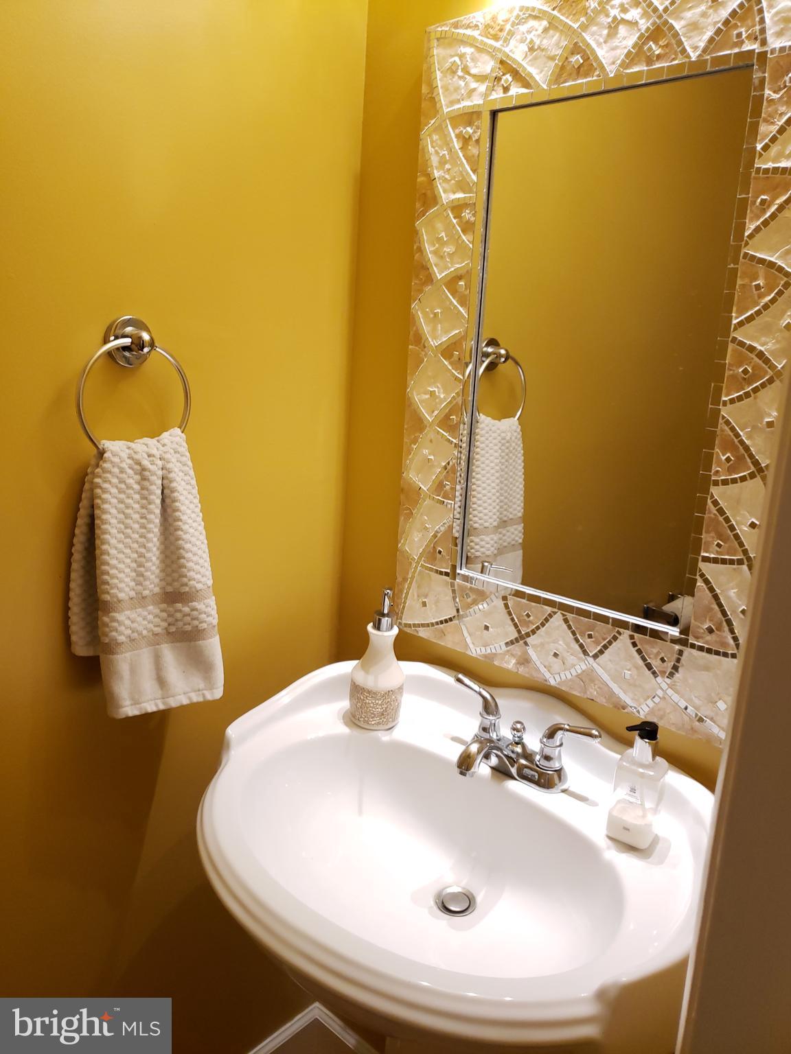 8736 Ridge Hollow Court Springfield, VA 22152 - Photo 16 of 57 HALF BATHROOM MAIN FLOOR