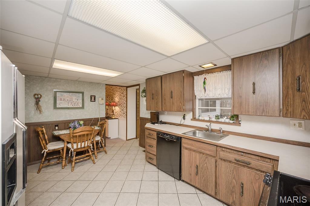 521 Kehrs Mill Road Ballwin, MO 63011 - Photo 15 of 39