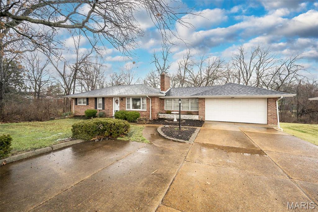 521 Kehrs Mill Road Ballwin, MO 63011 - Photo 2 of 39