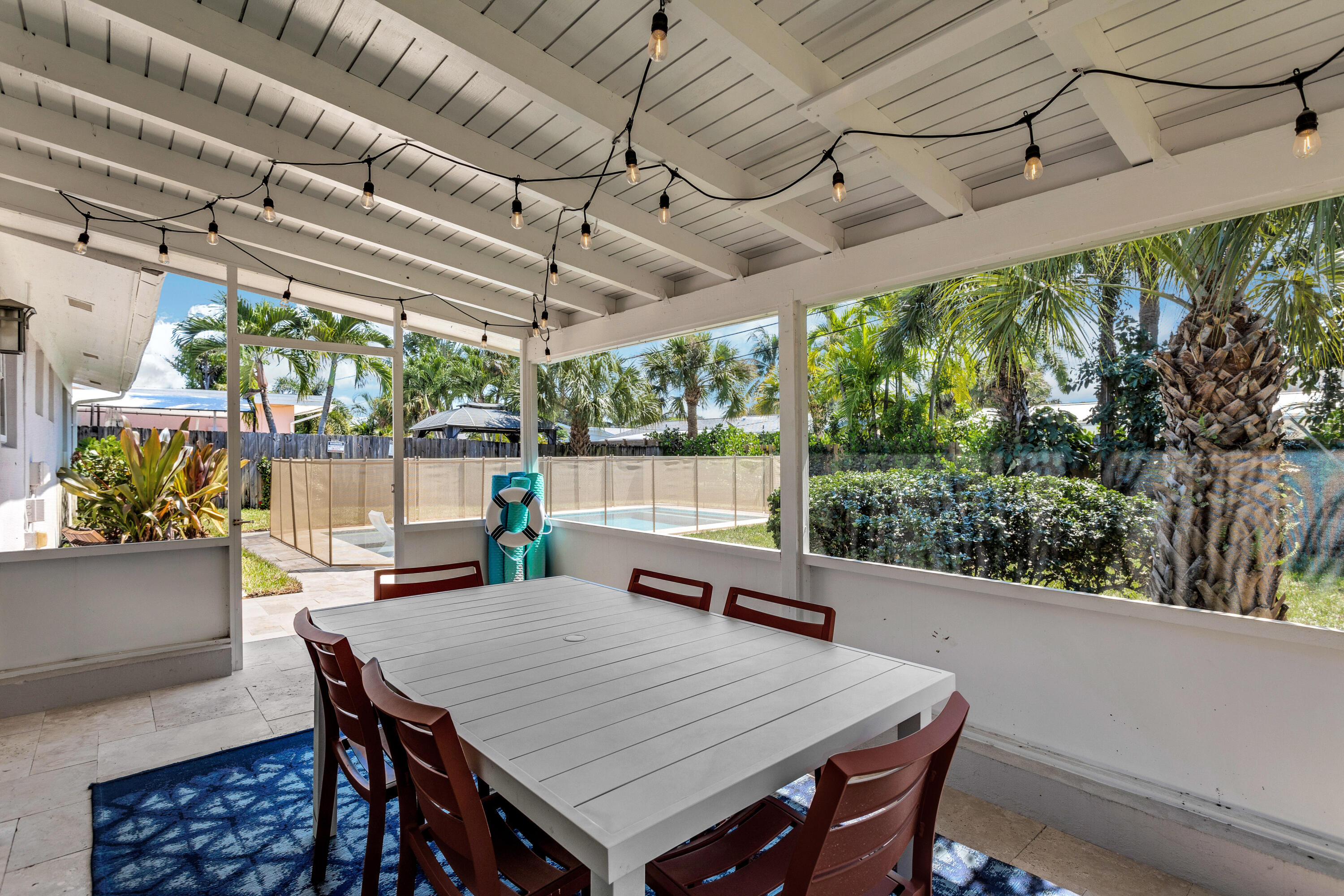 47 Ridgewood Circle Tequesta, FL 33469 - Photo 30 of 31 r93MIxov08-8U5A7614