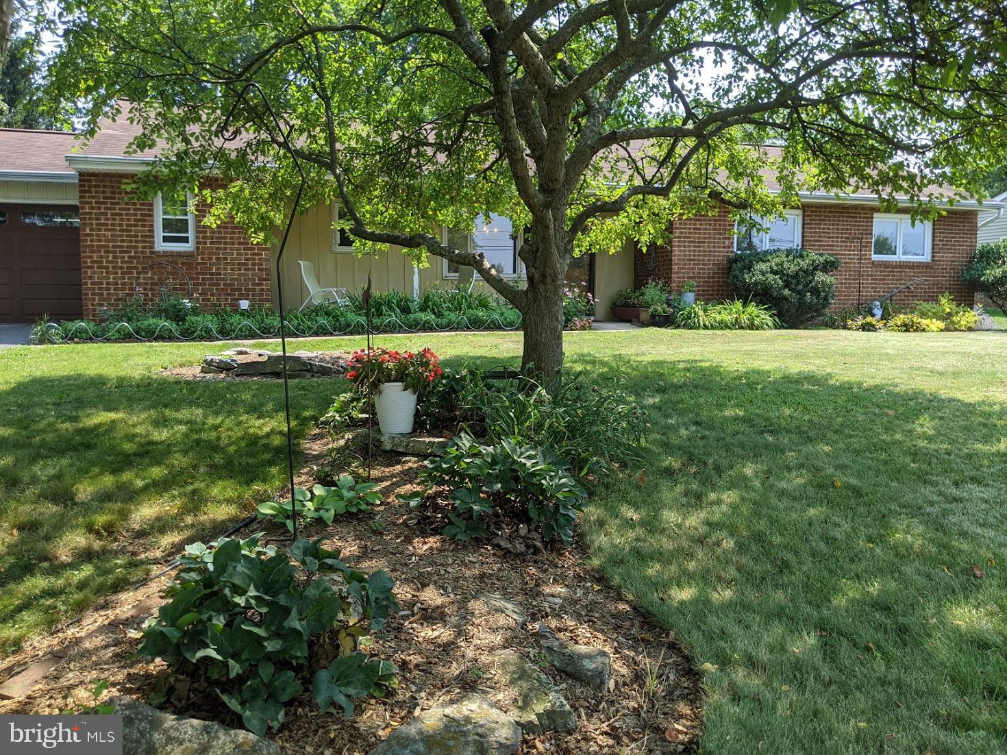 1910 Valley Road Etters, PA 17319 - Photo 3 of 34 Gallery Image 3