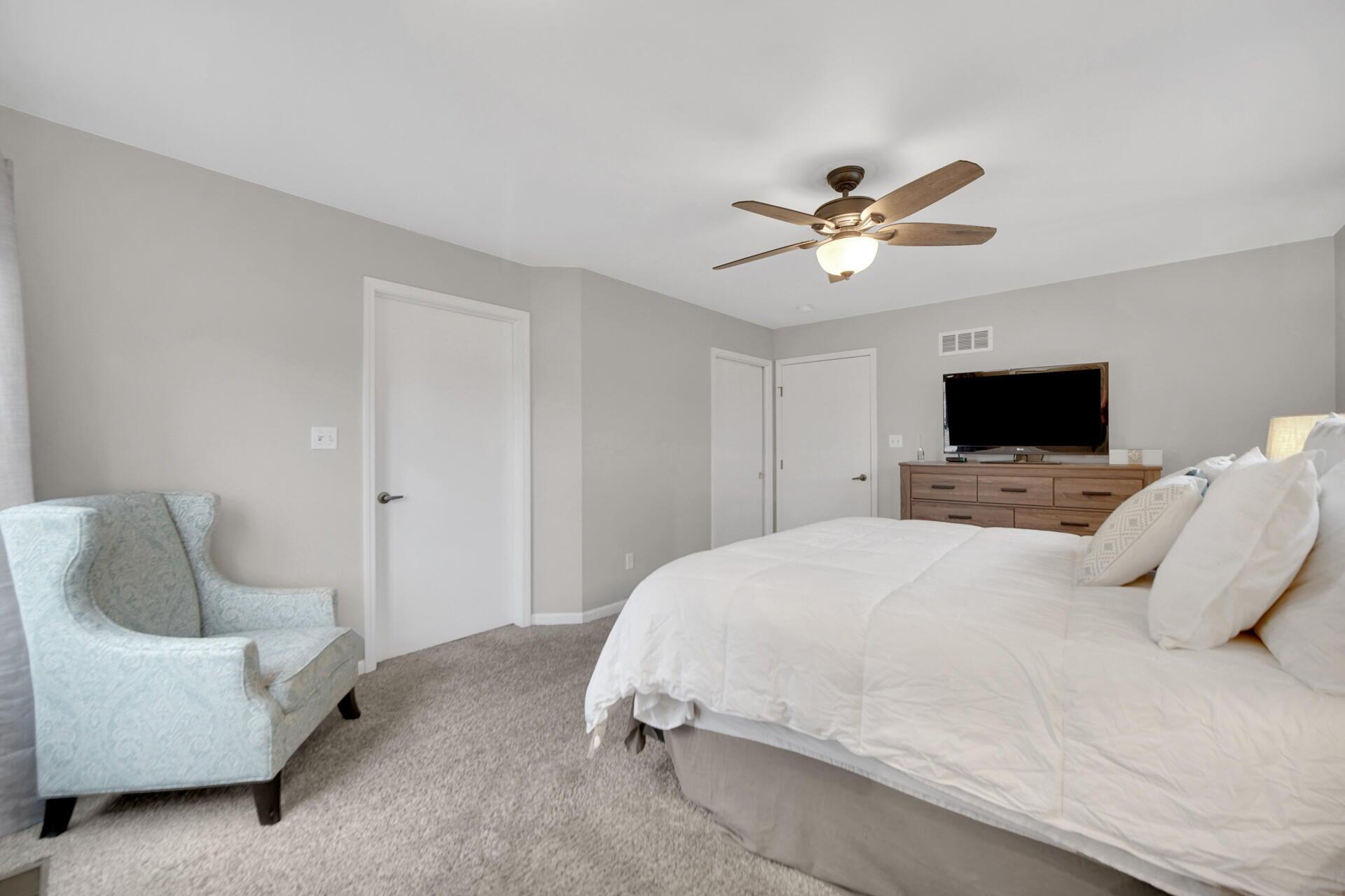 3731 42nd Drive Highland, IN 46322 - Photo 13 of 26 1920x1280