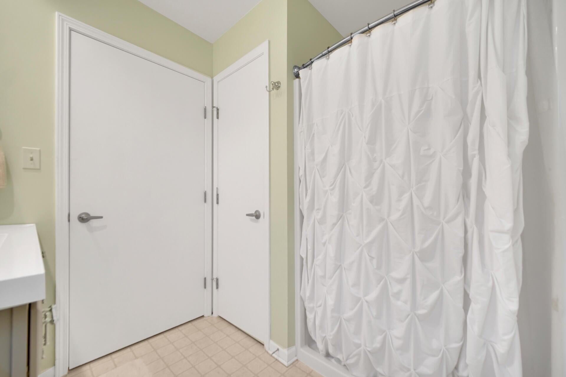 3731 42nd Drive Highland, IN 46322 - Photo 17 of 26 1920x1280