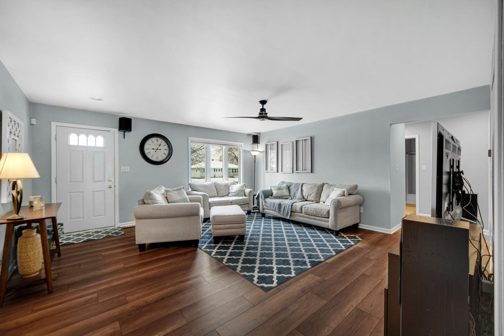 3731 42nd Drive Highland, IN 46322 - Photo 5 of 26 1620x1080