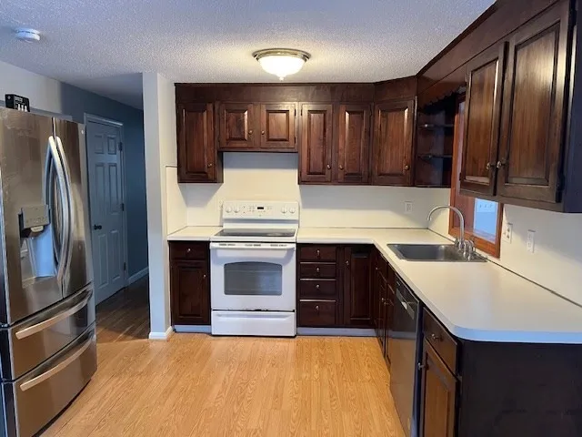 $3,500 | 201 Massapoag Avenue, Easton, MA 02356