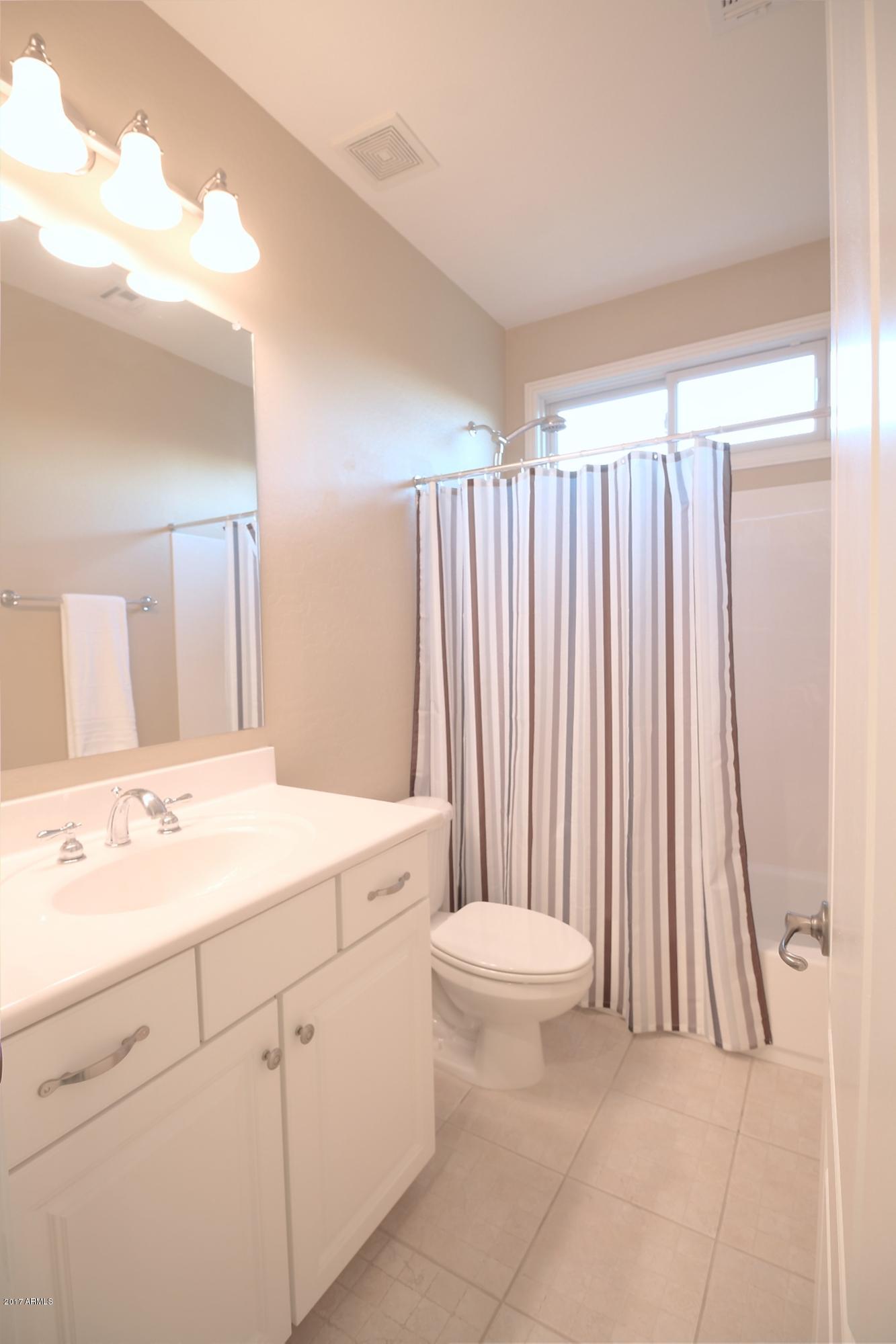 836 East Blue Ridge Way Chandler, AZ 85249 - Photo 36 of 64 upstairs bathroom3