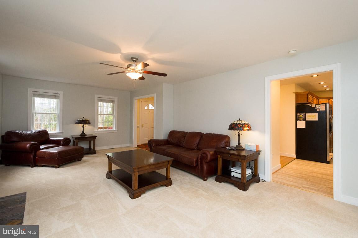 1885 Wickham Road Bumpass, VA 23024 - Photo 7 of 30 Living Room