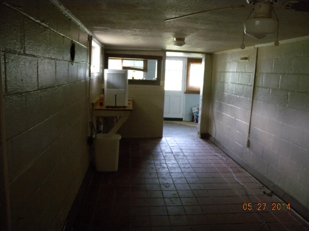 1939 Villamont Road Blue Ridge, VA 24064 - Photo 14 of 15 DSCN4876