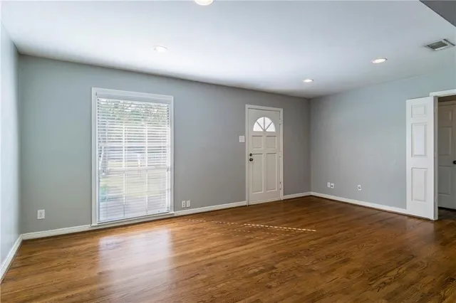 $2,450 | 9611 Lakemont Drive, Dallas, TX 75220