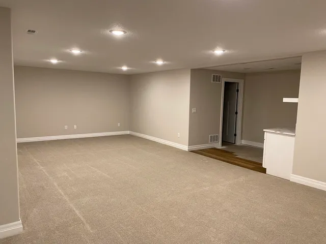 $342,647 | 8632 East Chris Street, Bel Aire, KS 67226