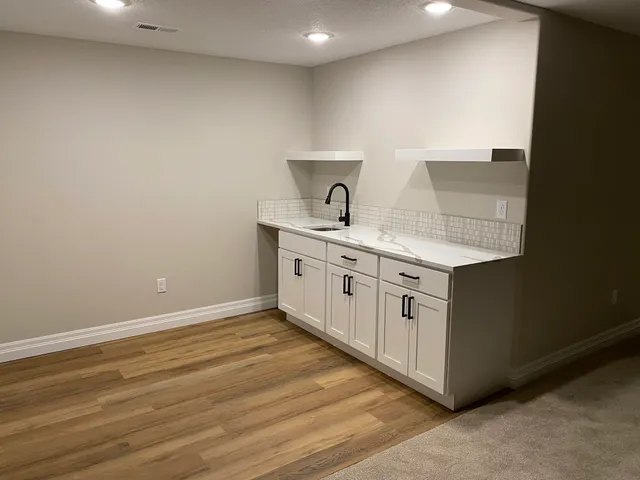 $342,647 | 8632 East Chris Street, Bel Aire, KS 67226