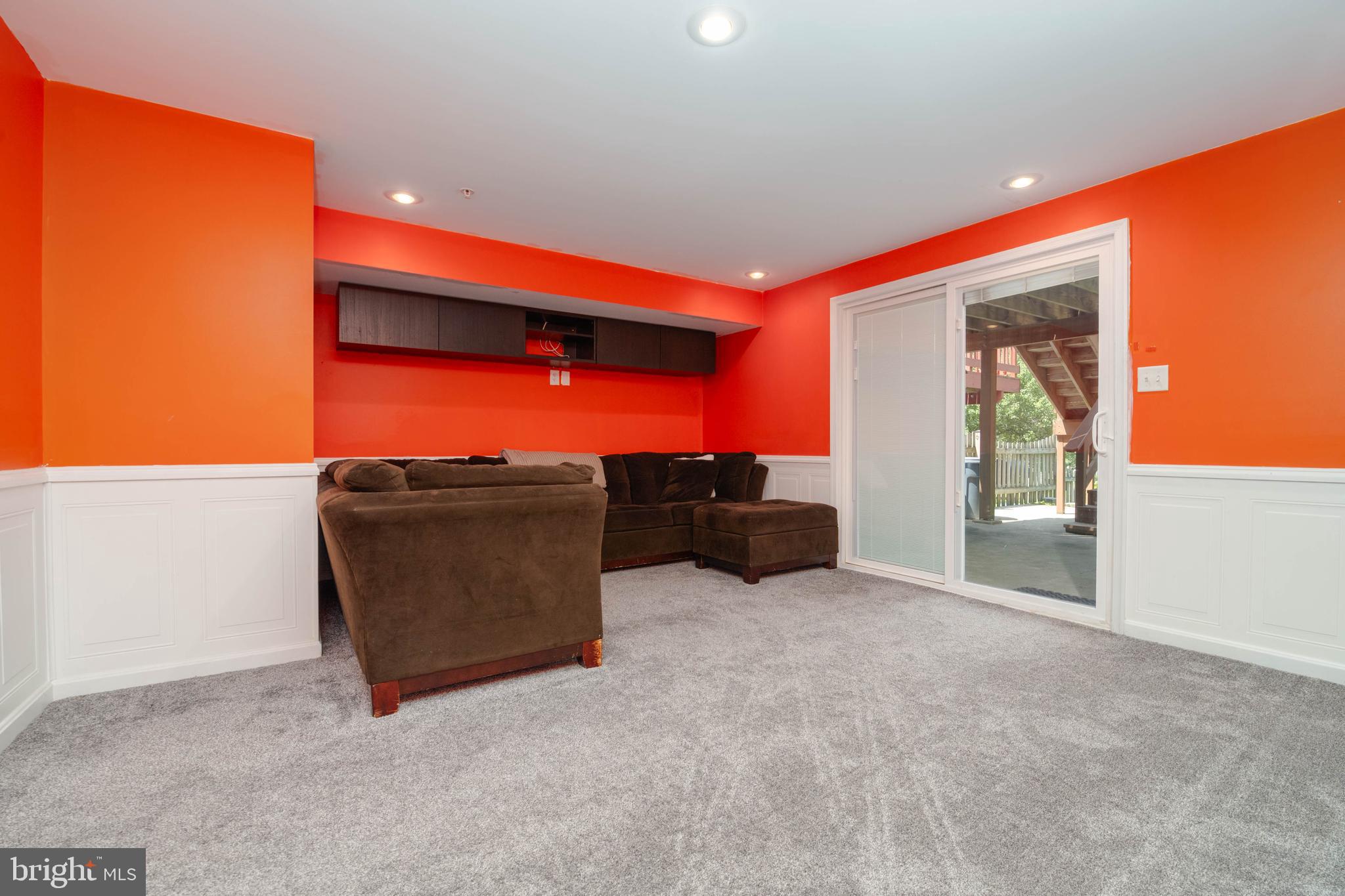 540 Doefield Court Abingdon, MD 21009 - Photo 29 of 48 an empty room with furniture and a projector
