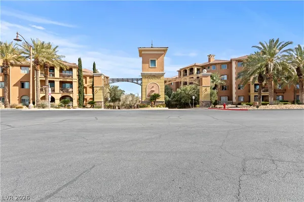 $484,900 | 15 Via Mantova, Unit 208, Henderson, NV 89011