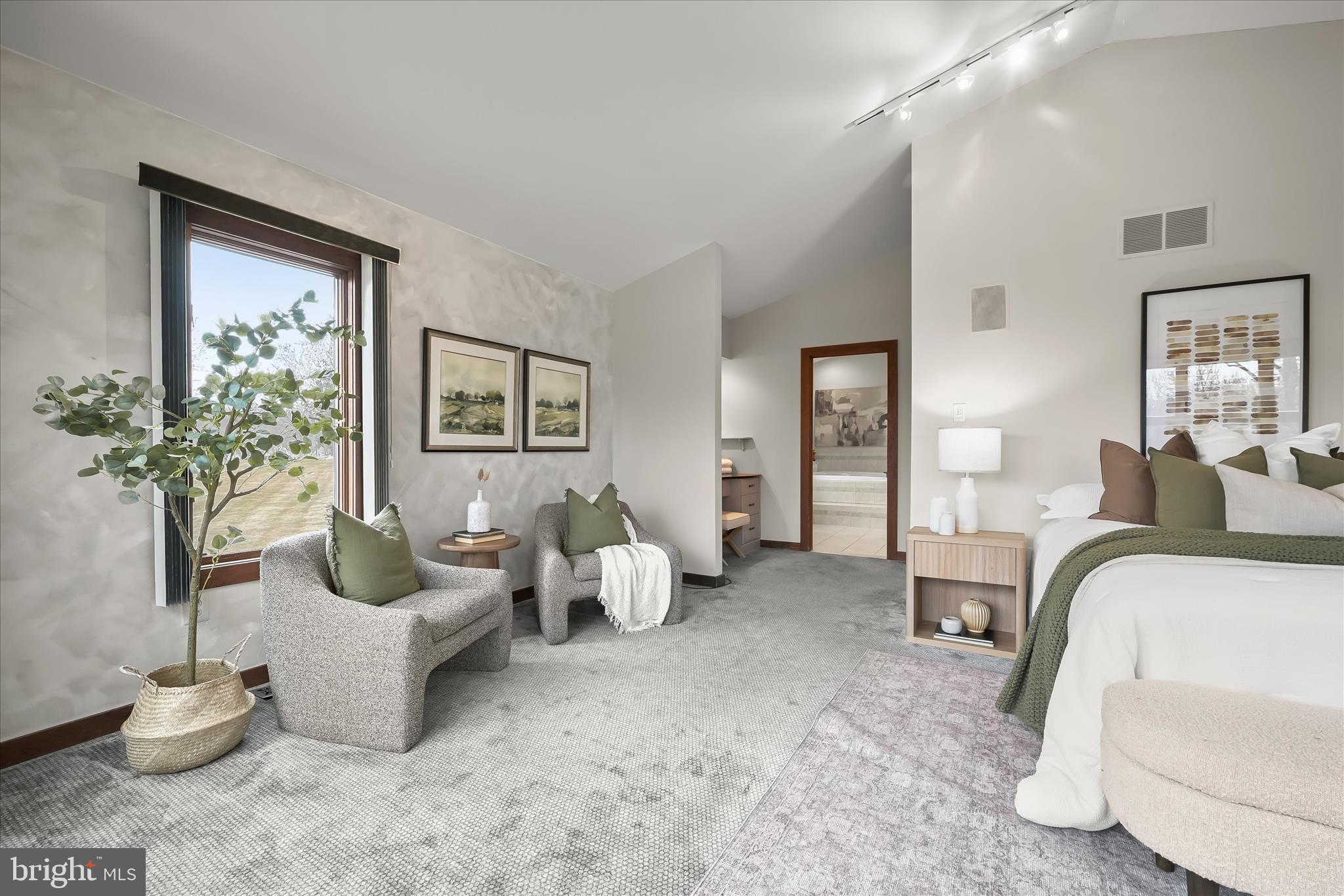 13304 Ridgewood Drive Ellicott City, MD 21042 - Photo 31 of 88 Primary Ensuite Bathroom