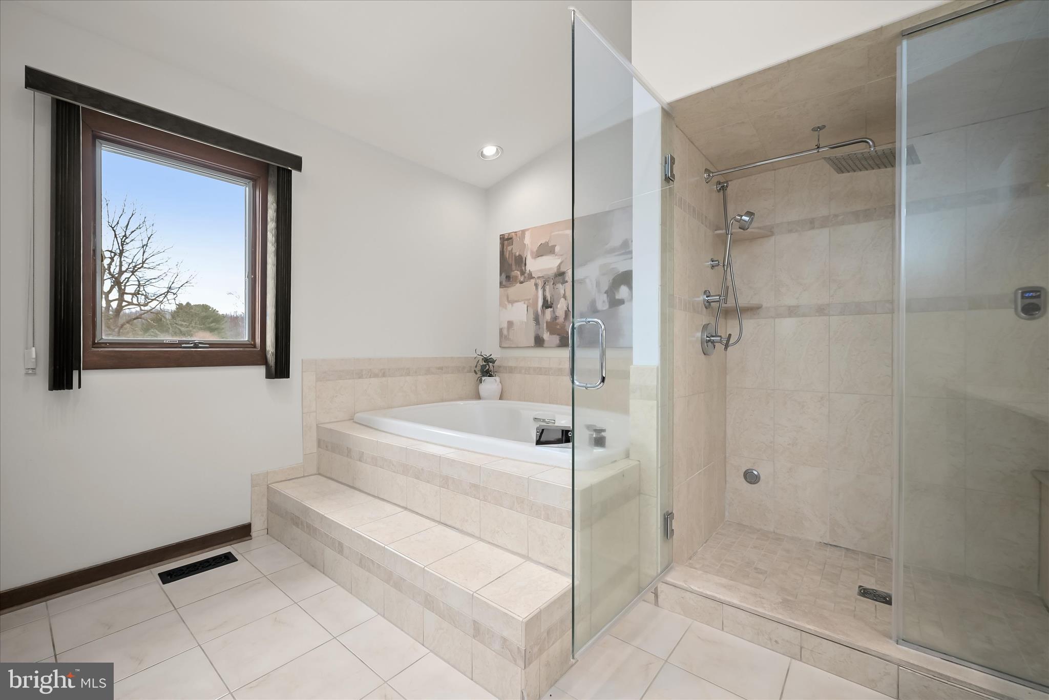 13304 Ridgewood Drive Ellicott City, MD 21042 - Photo 36 of 88 Primary Ensuite Bathroom