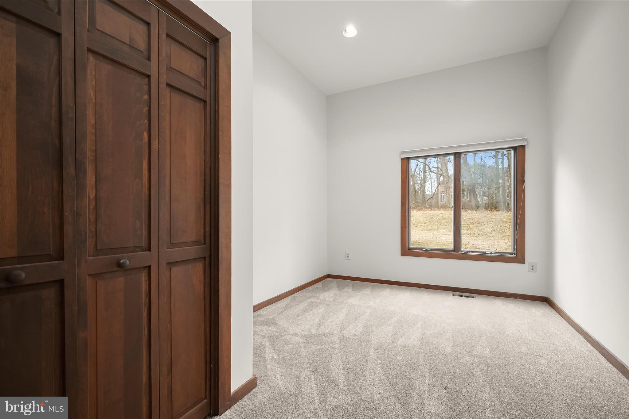 13304 Ridgewood Drive Ellicott City, MD 21042 - Photo 59 of 88 Fifth Bedroom