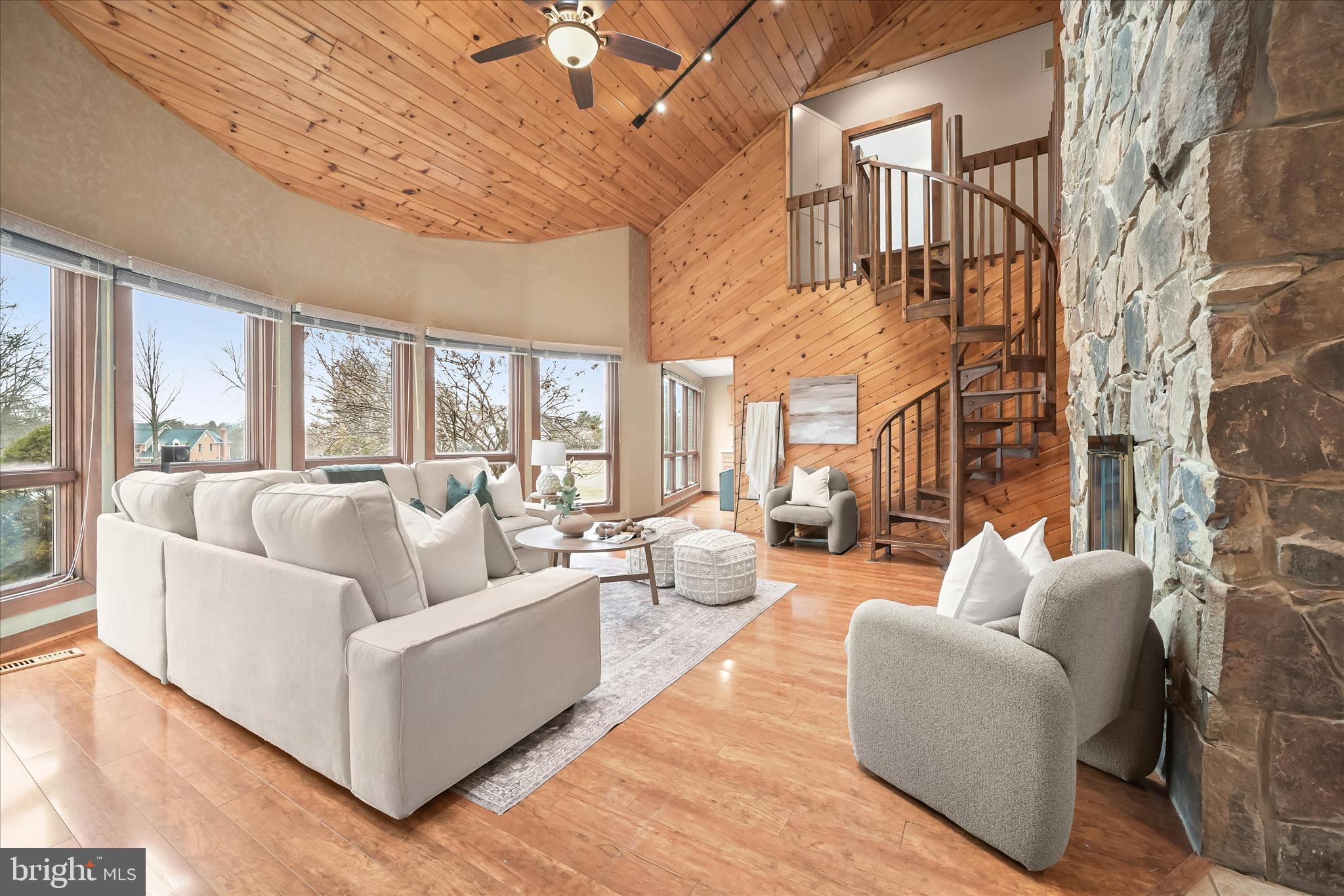 13304 Ridgewood Drive Ellicott City, MD 21042 - Photo 7 of 88 Living Room