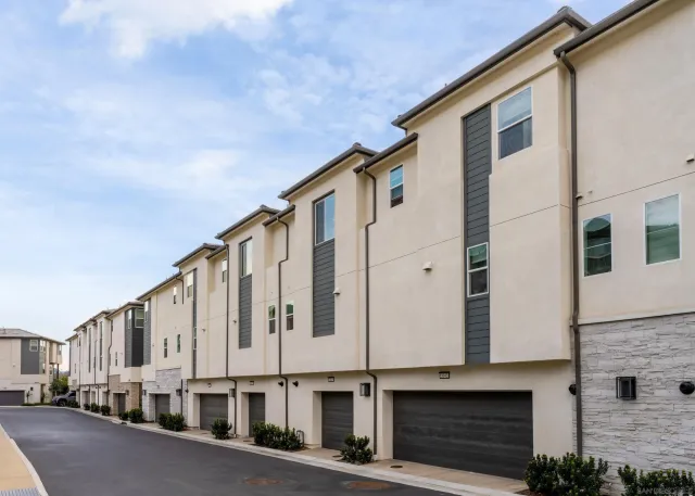 $715,000 | 3045 Marquee Way, San Diego, CA 92108