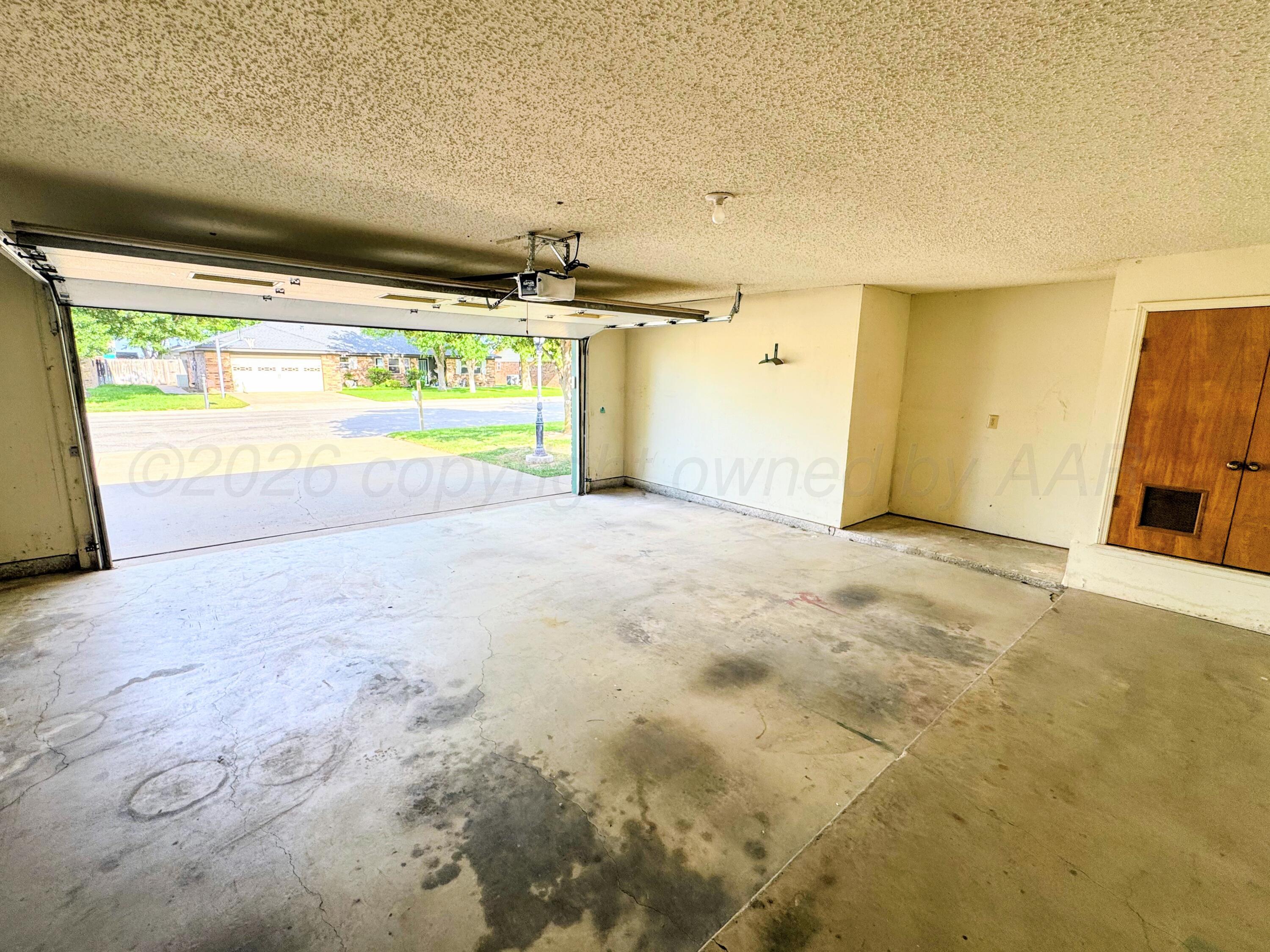 1810 Texas Street Perryton, TX 79070 - Photo 24 of 24 1810 TEXAS GARAGE