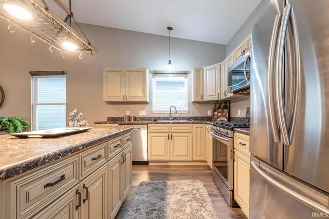 $279,500 | 5760 West Daffodil Court, Bloomington, IN 47403