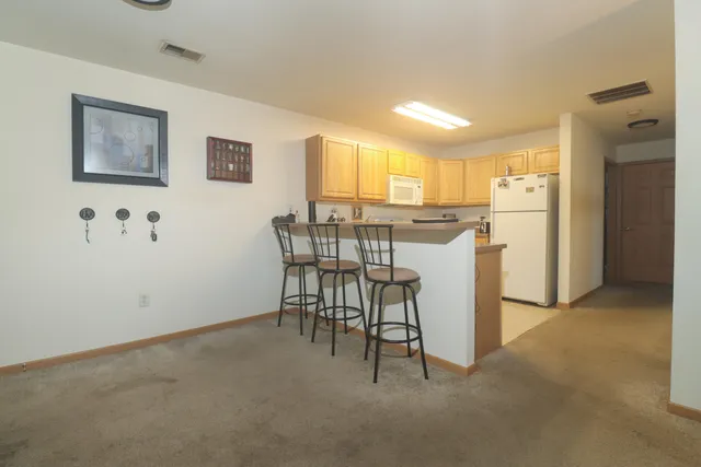 $184,900 | 210 East Remer Road, Unit 203, Elkhorn, WI 53121