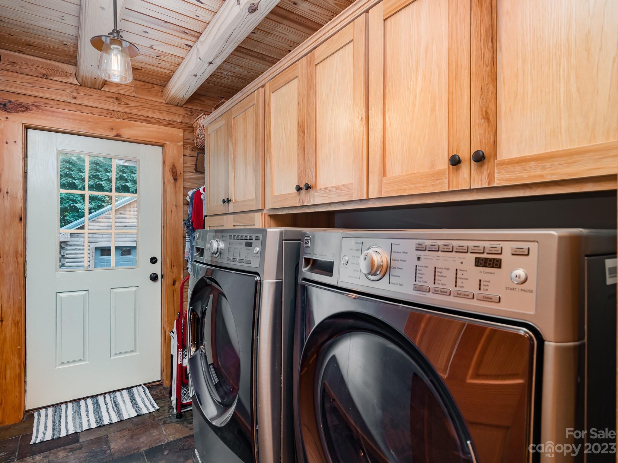 528 Manchester Road Mount Gilead, NC 27306 - Photo 16 of 34 a utility room with dryer and washer