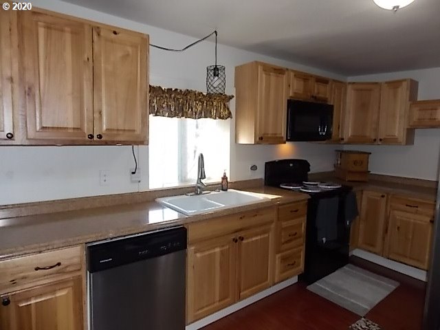 24081 South Springwater Road Estacada, OR 97023 - Photo 3 of 22 Gallery Image 3