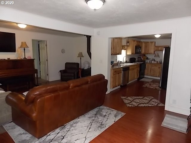 24081 South Springwater Road Estacada, OR 97023 - Photo 5 of 22 Gallery Image 5