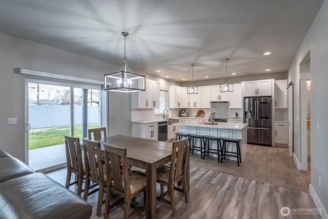 $494,000 | 2036 West Lakeside Drive, Moses Lake, WA 98837