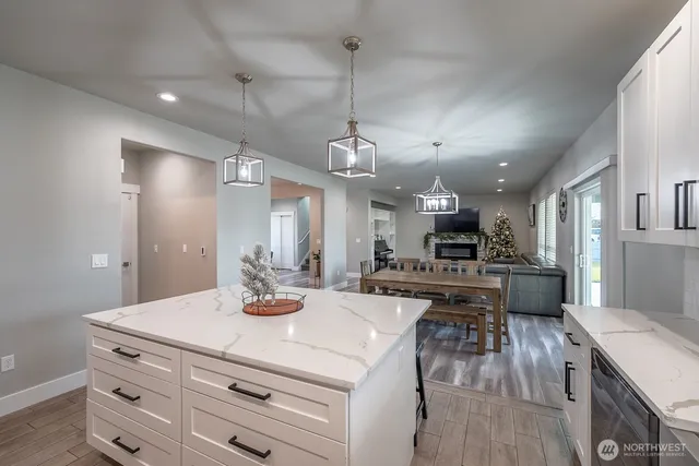 $494,000 | 2036 West Lakeside Drive, Moses Lake, WA 98837