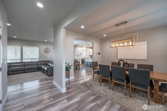 $494,000 | 2036 West Lakeside Drive, Moses Lake, WA 98837