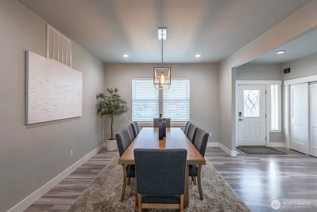 $494,000 | 2036 West Lakeside Drive, Moses Lake, WA 98837