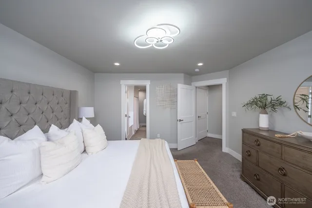 $494,000 | 2036 West Lakeside Drive, Moses Lake, WA 98837