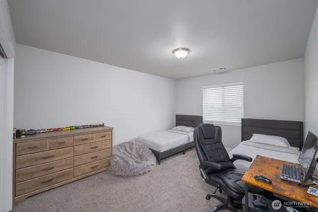 $494,000 | 2036 West Lakeside Drive, Moses Lake, WA 98837