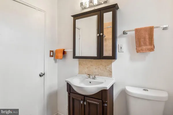 $1,950 | 121 Anacostia Avenue Northeast, Washington, DC 20019