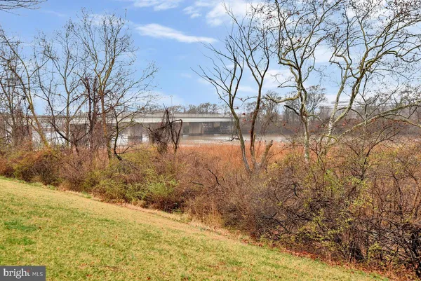 $1,950 | 121 Anacostia Avenue Northeast, Washington, DC 20019