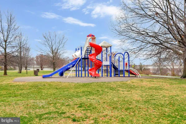 $1,950 | 121 Anacostia Avenue Northeast, Washington, DC 20019