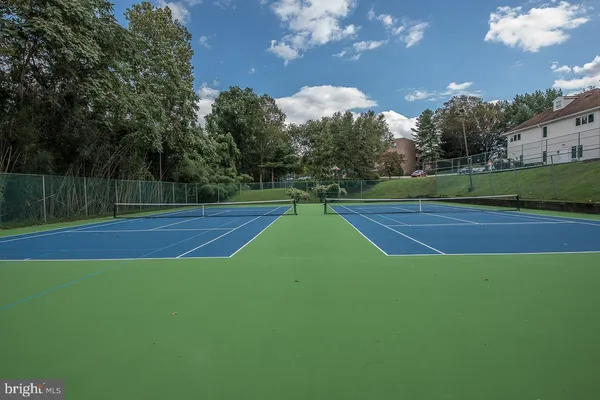 a view of a tennis court