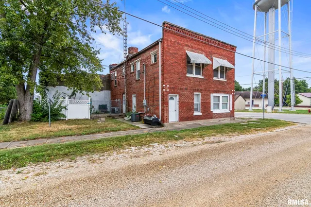 $94,900 | 104 Main Street, Tallula, IL 62688