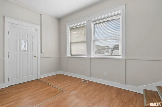 $94,900 | 104 Main Street, Tallula, IL 62688