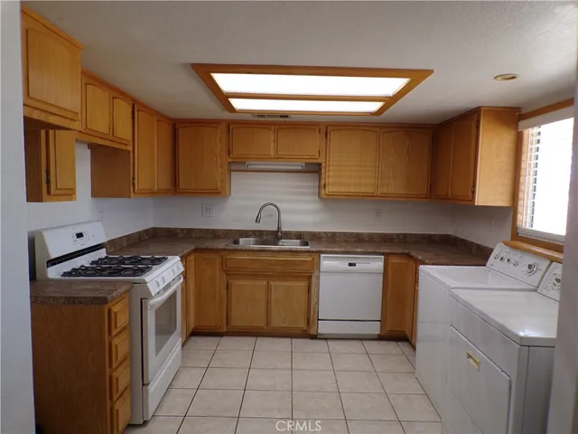 $250,000 | 561 Frances Drive, Barstow, CA 92311