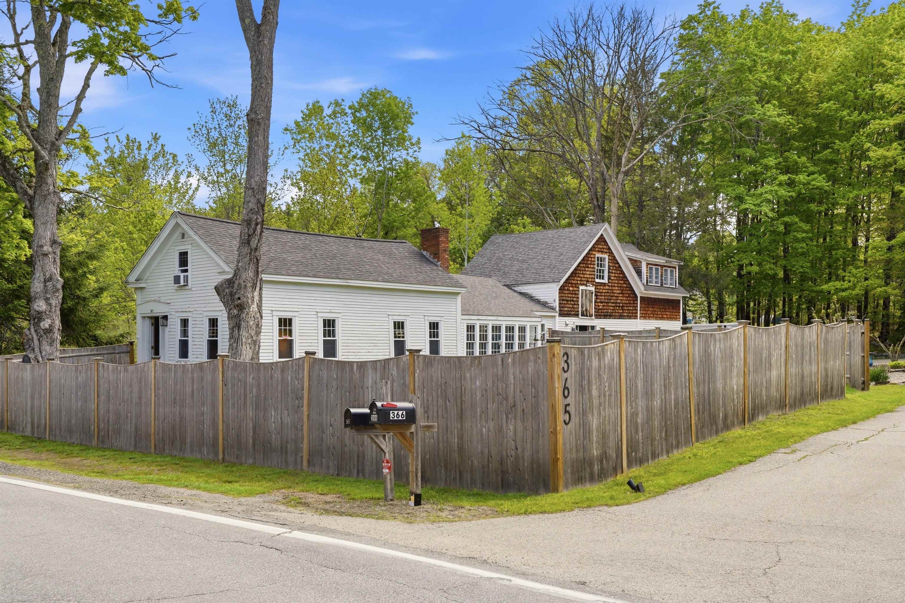 365 Stage Road Nottingham, NH 03290 - Photo 3 of 52