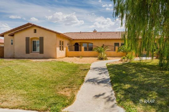 109 West Franklin Avenue Ridgecrest, CA 93555 - Photo 2 of 33 Gallery Image 2