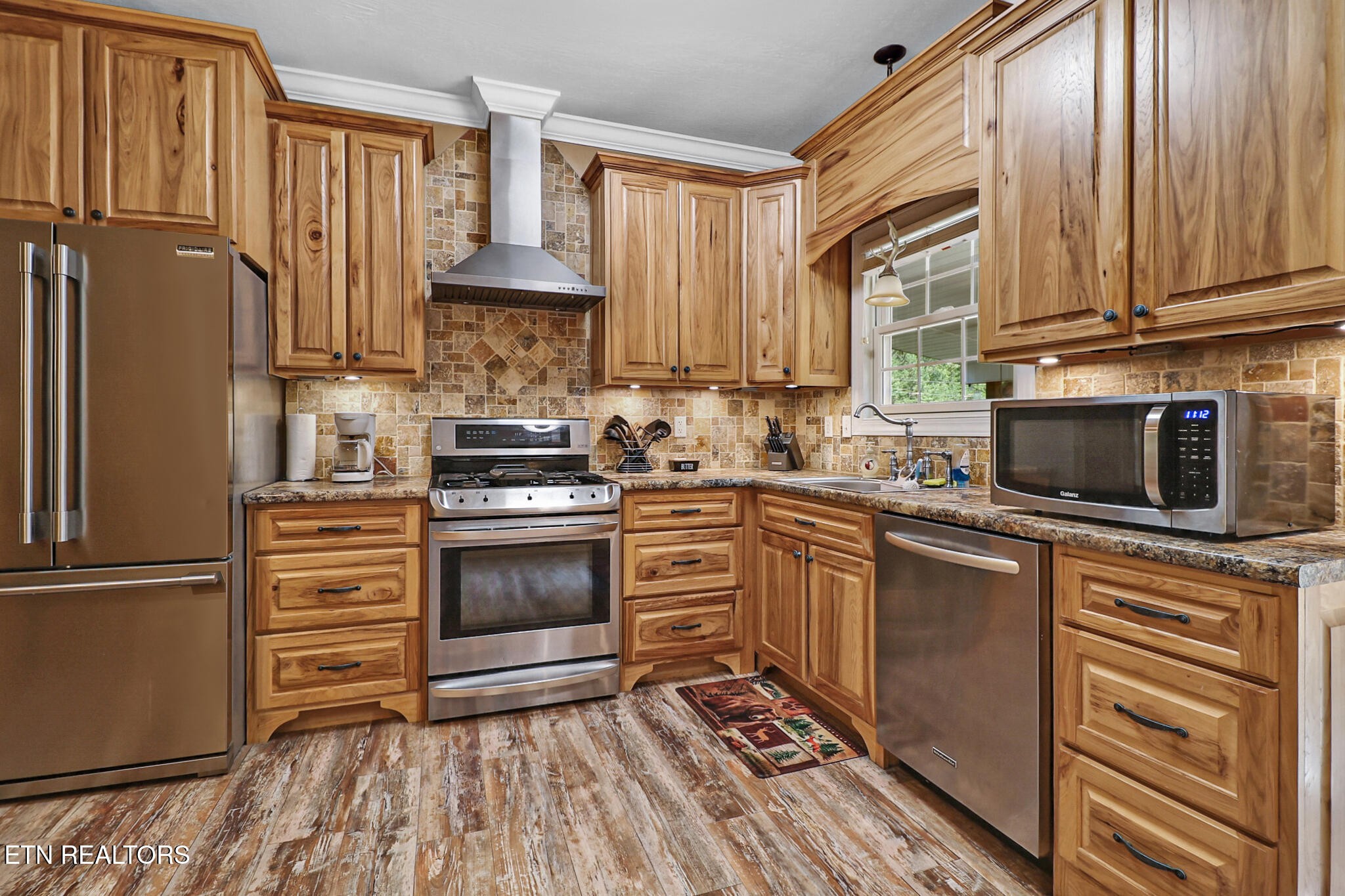504 Ridgetop Drive Jamestown, TN 38556 - Photo 8 of 35