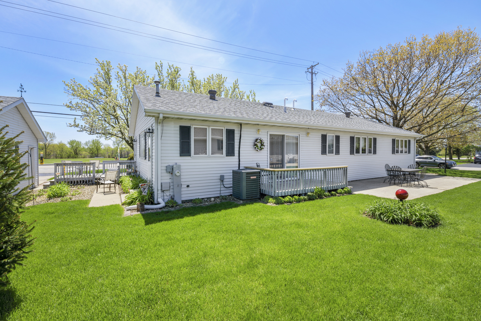 3205 Caton Farm Road Joliet, IL 60431 - Photo 14 of 20 a view of a house with a backyard