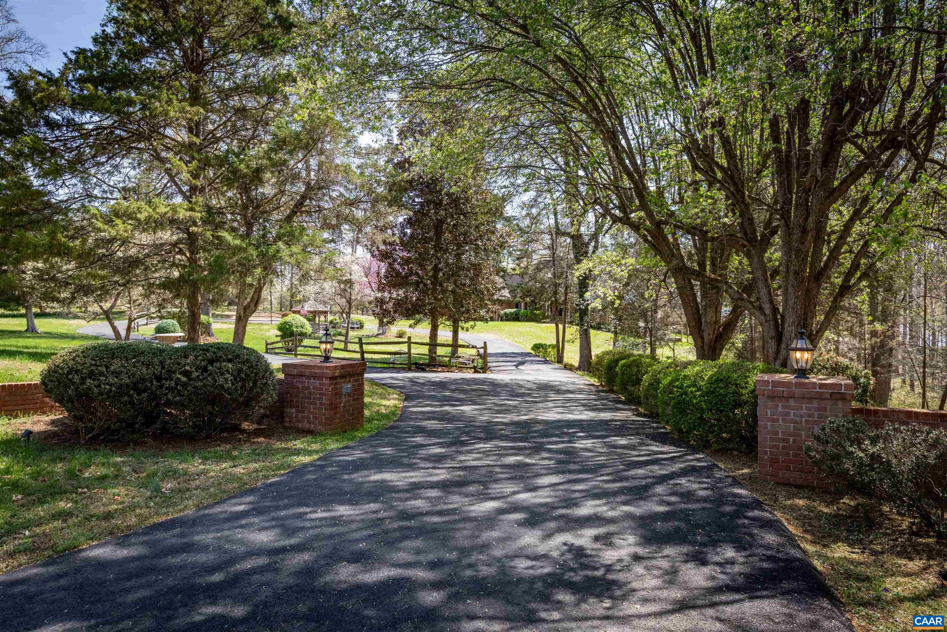 155 Ivy Ridge Road Charlottesville, VA 22901 - Photo 5 of 49