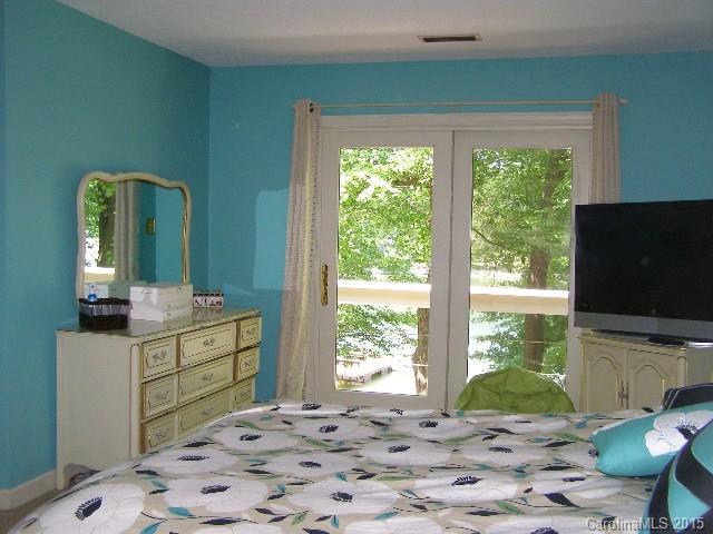 26 Sunrise Point Road Lake Wylie, SC 29710 - Photo 20 of 24 Gallery Image 20