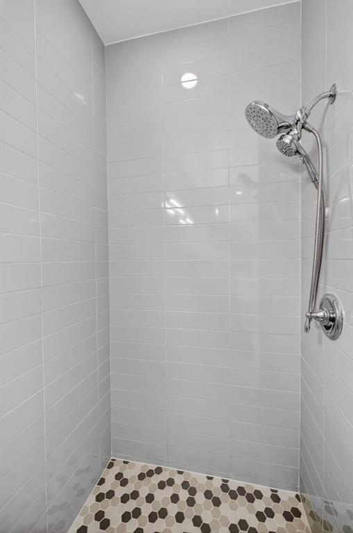 737 Southeast 1st Court, Unit 737 Pompano Beach, FL 33060 - Photo 29 of 53 a bathroom with a shower